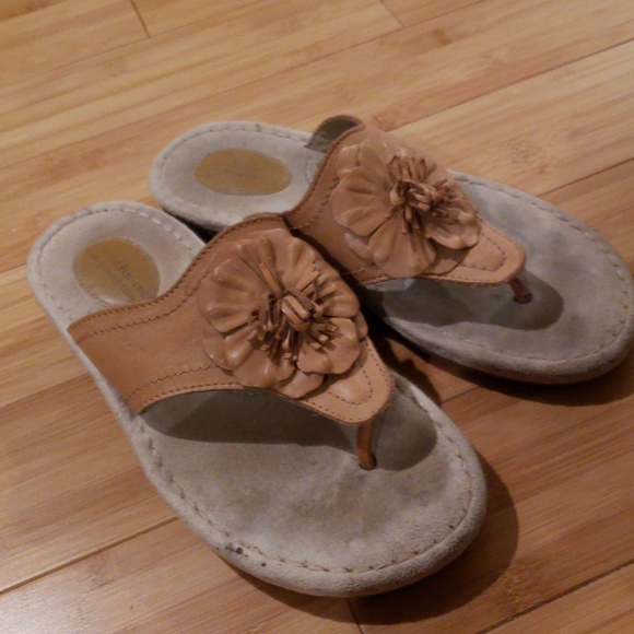 Shoes - Picture 2 of 3